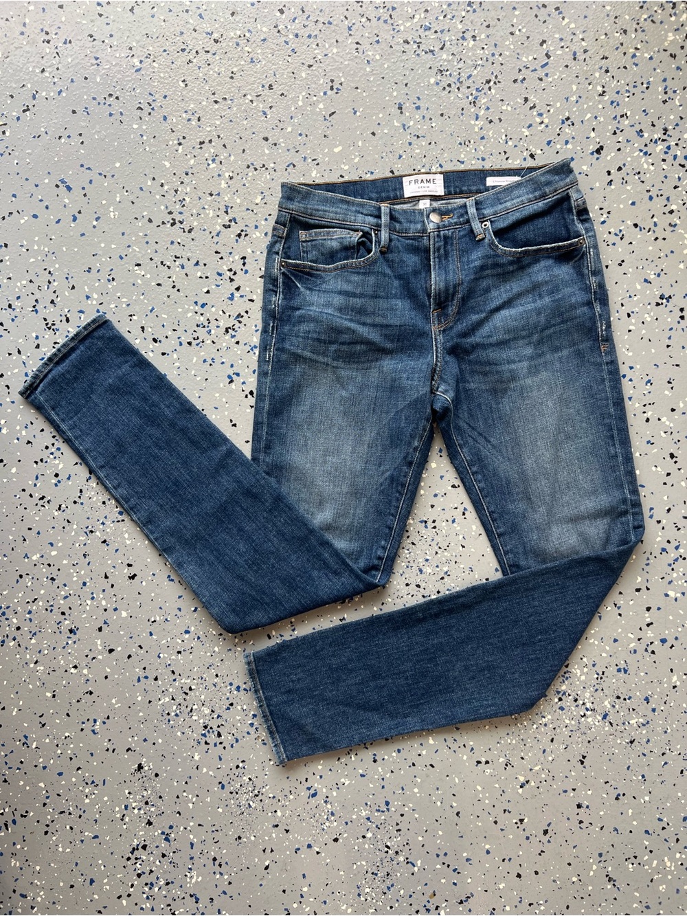 FRAME L'Homme Straight Jeans Salt Lake Wash LMH759 Size 30